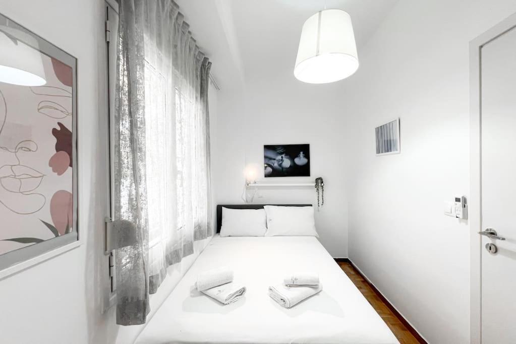 Spacious Penthouse Near Downtown Athén Kültér fotó