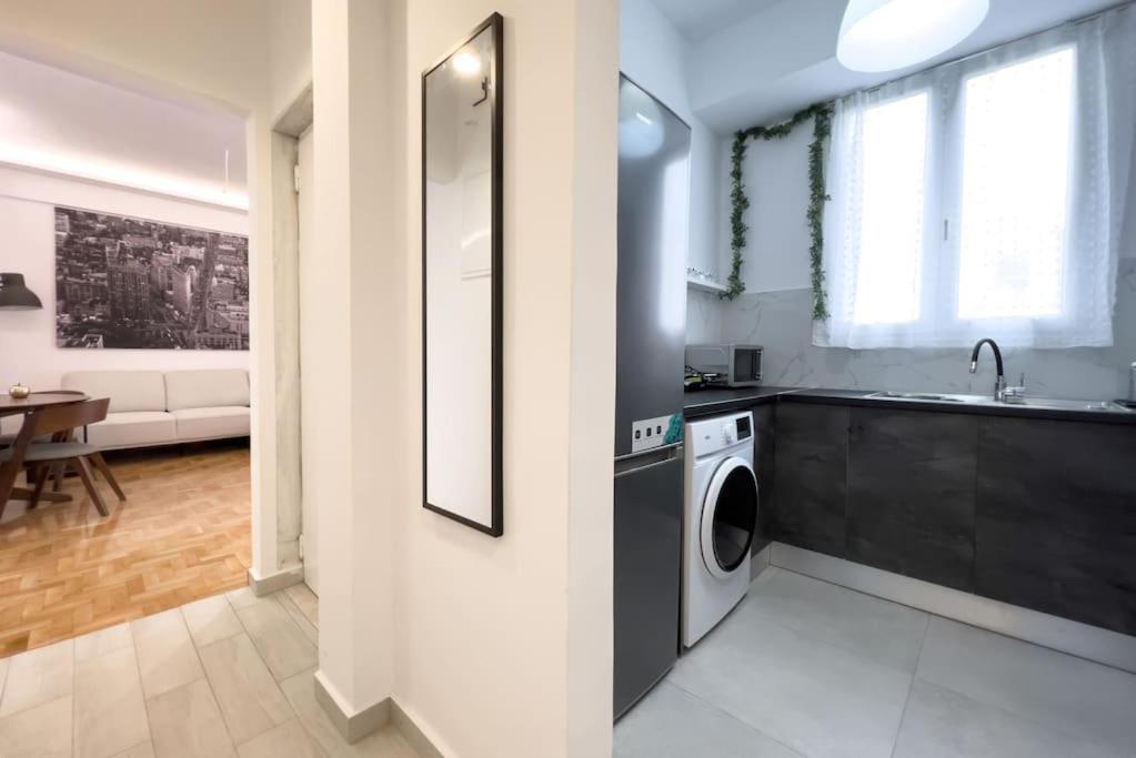 Spacious Penthouse Near Downtown Athén Kültér fotó
